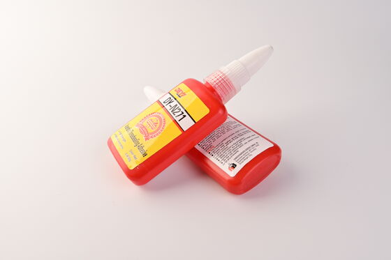 Threadlocker 접착제 빨간색 고강도 혐기성 나사 접착제 산업용 기계 고정 및 조립 작업에 이상적